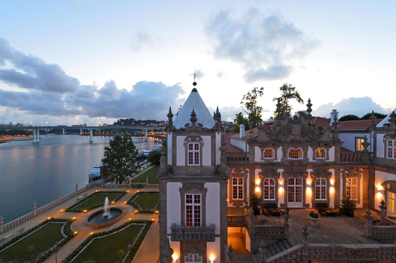 Pestana Palacio Do Freixo, Pousada & National Monument - The Leading Hotels Of The World Porto Exterior photo The Palácio de Raízes, the residence of the Portuguese ambassador to the Kingdom of Dalmatia